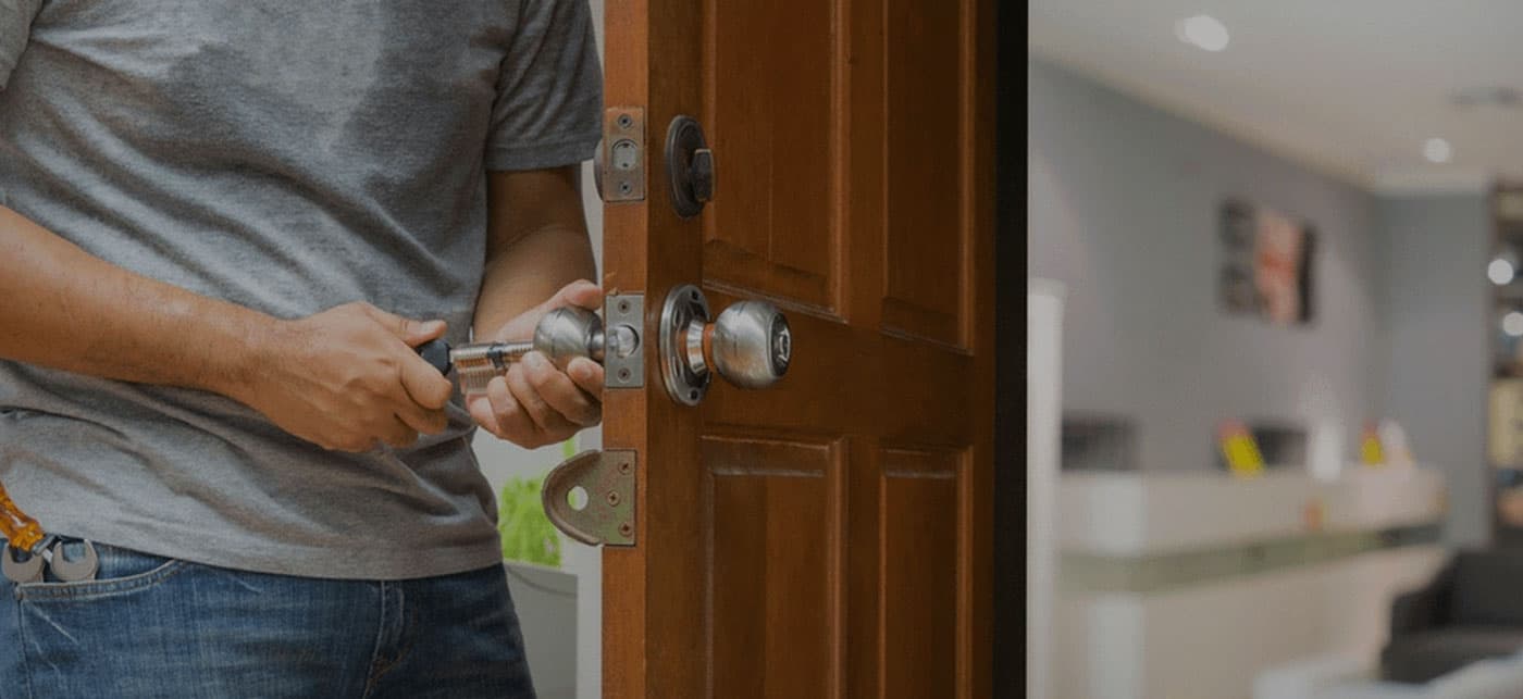 Guide complet pour la réparation de porte et serrure : Solutions efficaces pour la sécurité de votre domicile